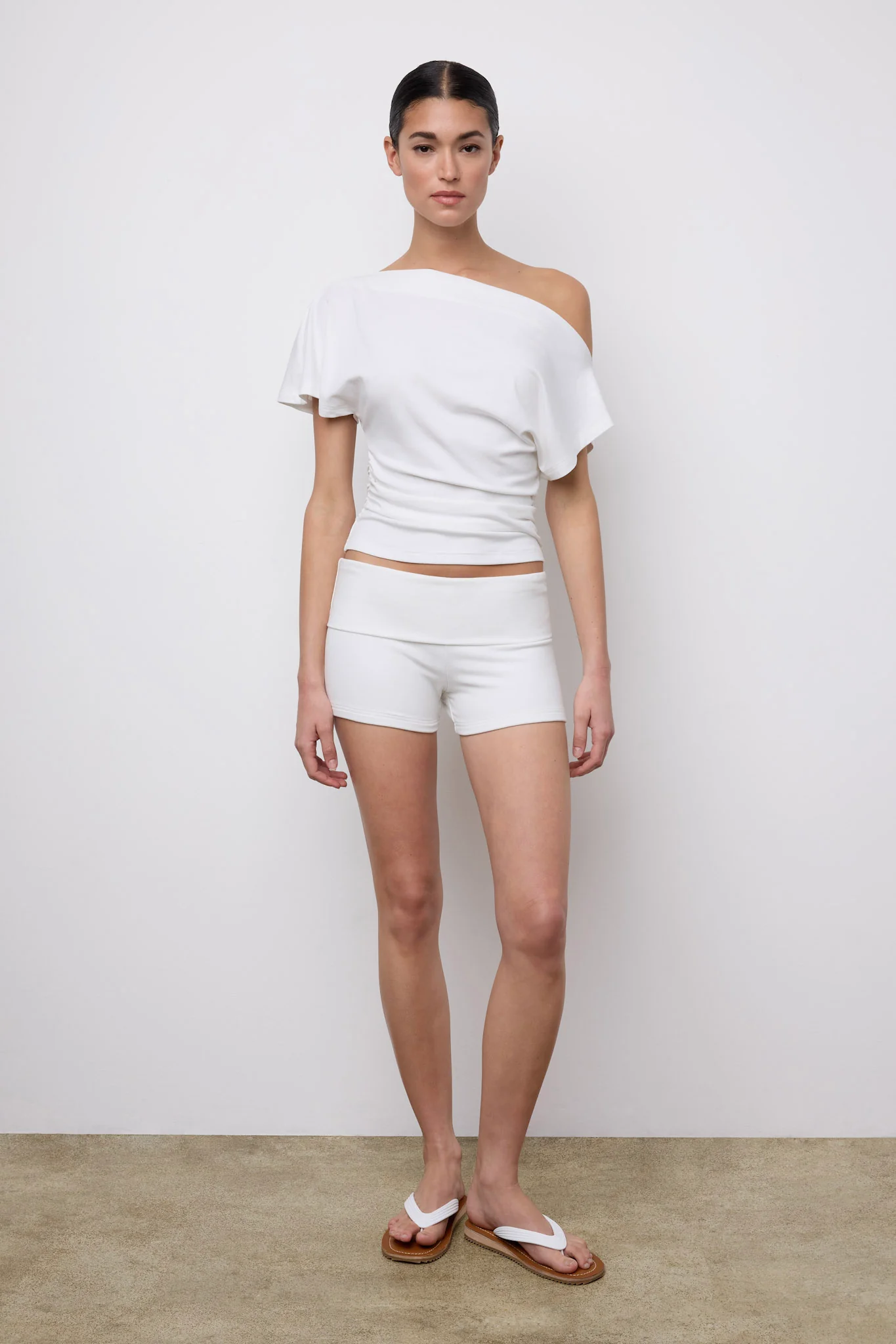 Asymmetrical Top Coconut - Image 3