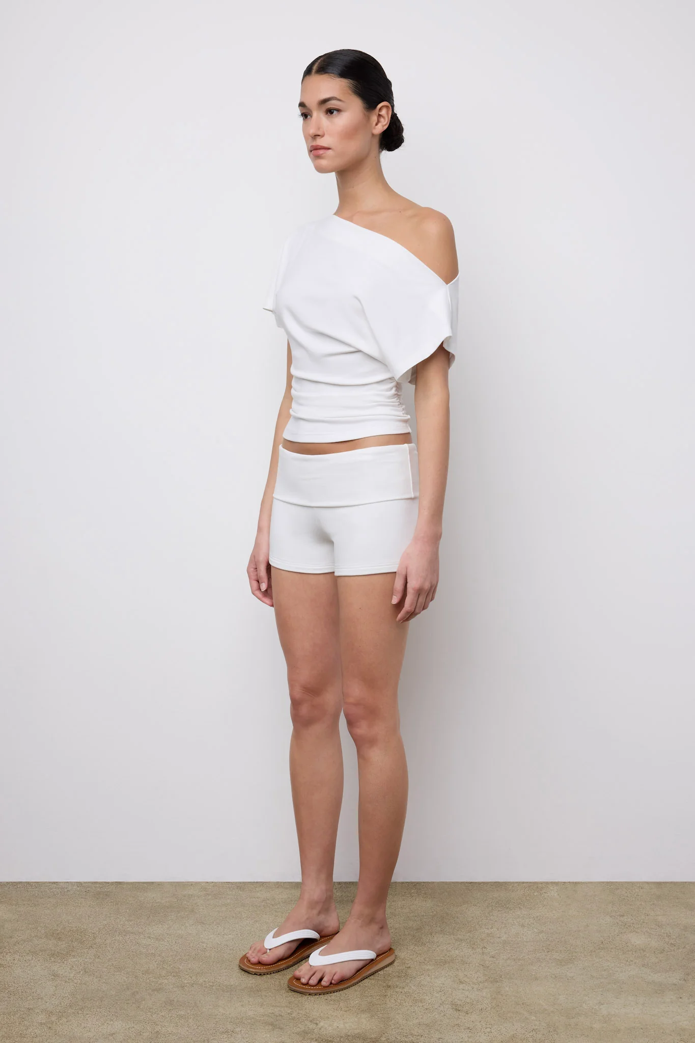 Asymmetrical Top Coconut - Image 4